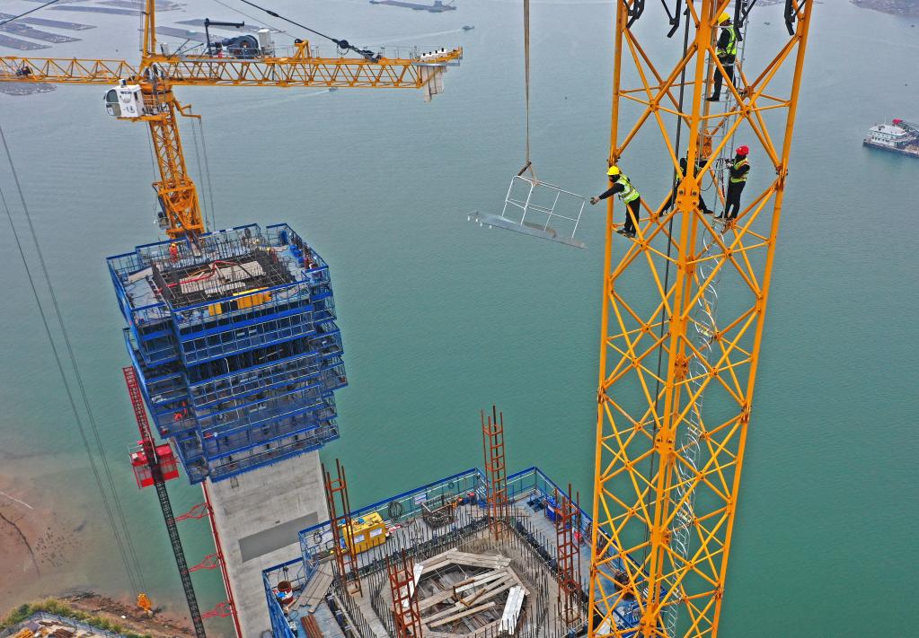 龙门大桥项目建设稳步推进